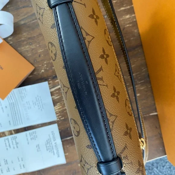 ***SOLD*** Louis Vuitton Pochette Metis Reverse. Not for sale - Picture 4 of 12